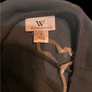 Worthington v neck blouse